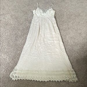 Elegant Cream Lace Dress